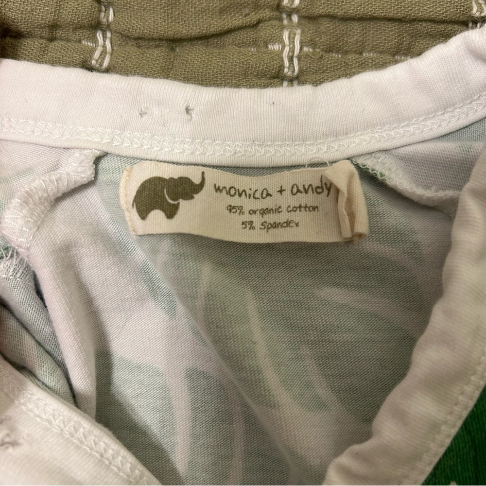 Organic Cotton Baby Romper and Hat Set - Picture 2 of 3